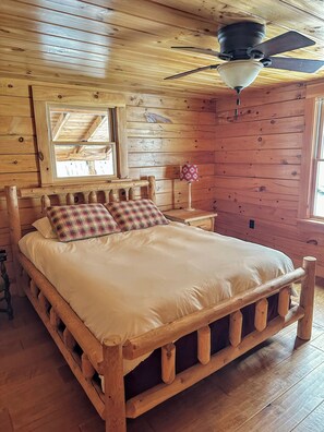 3 bedrooms, iron/ironing board, travel crib, free WiFi