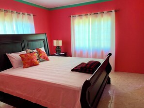 2 habitaciones, tabla de planchar con plancha y wifi gratis 