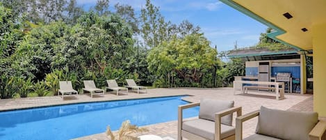 Outdoor pool, a heated pool