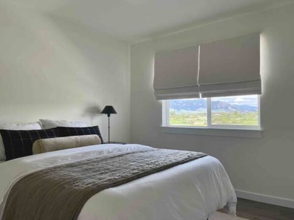 1 habitación, escritorio, tabla de planchar con plancha y wifi gratis