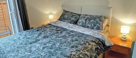 1 soverom, wi-fi (inkludert) og sengetøy