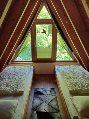 3 bedrooms, free WiFi, bed sheets