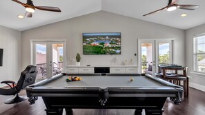 Games room - The Labyrinth | Luxury | Arcades | Cinema (Kissimmee)