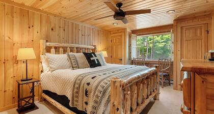 NEW Construction! Ski-In/Ski-Out Condo, fire place, Bunk room