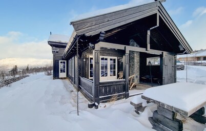 Gorgeous home in Vang i Valdres
