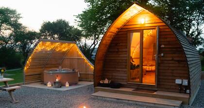 Suuri-Hot Tub-Hytti-Oma kylpyhuone suihkulla