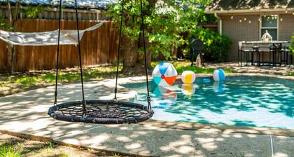 Pool House w/ Outdoor Bar, Game Room & Movie Room