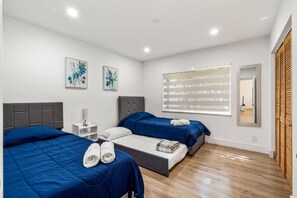 4 bedrooms, desk, iron/ironing board, WiFi