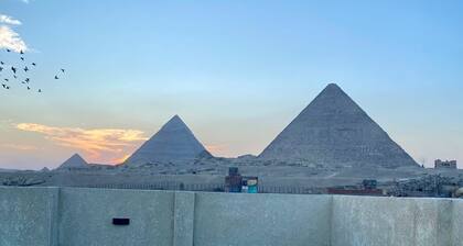 Isis pyramids view inn
