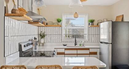 Vida Stoke 1 - Coastal Chic only 0.1miles to Beach