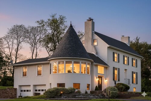 Spacious & Fun, Tranquil Get Away | 5BR, Sauna
