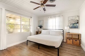 2 bedrooms, iron/ironing board, free WiFi, bed sheets