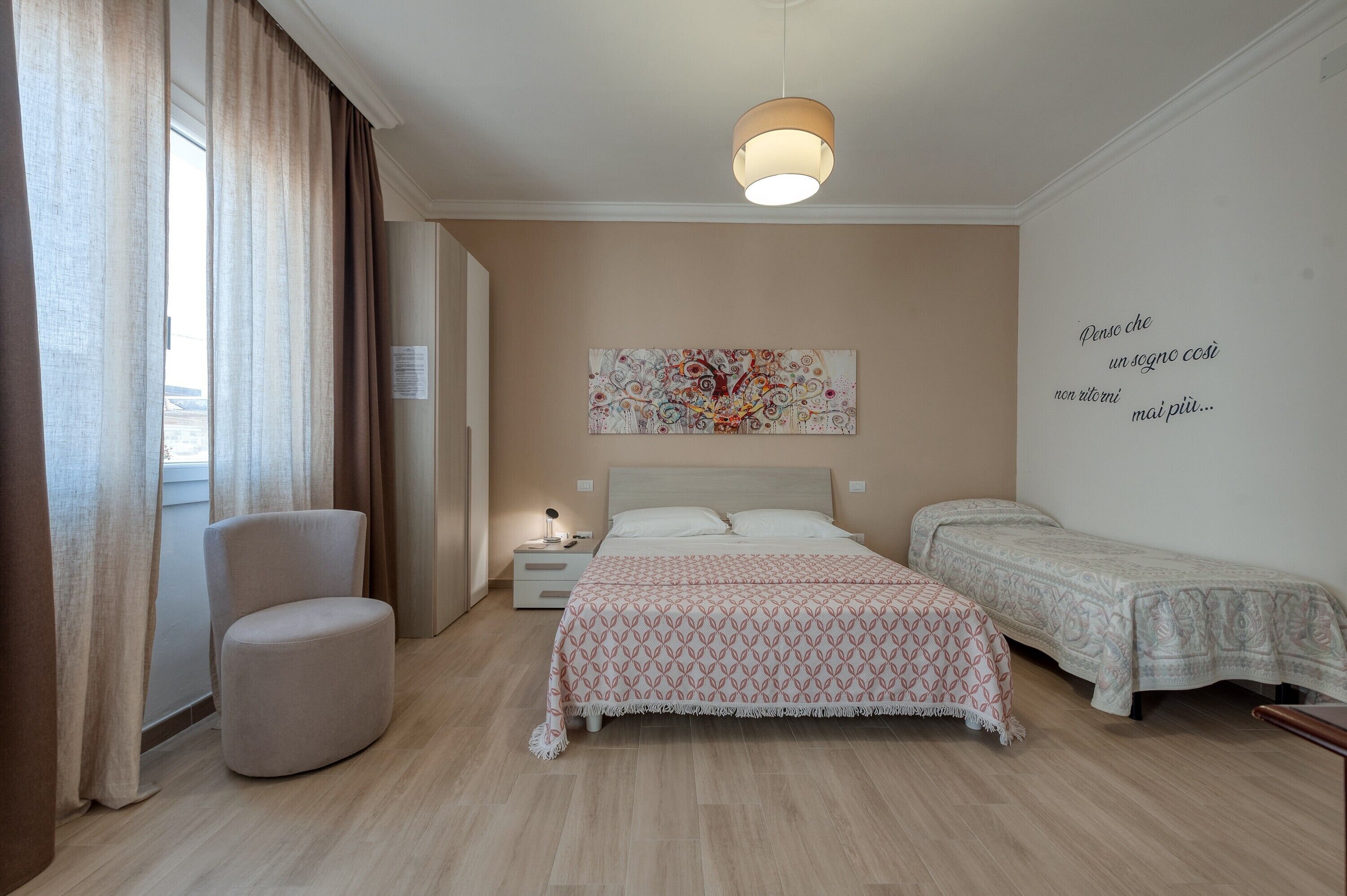 1 bedroom, free WiFi, bed sheets