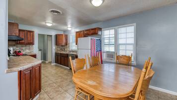 Four, plaque de cuisson, lave-vaisselle