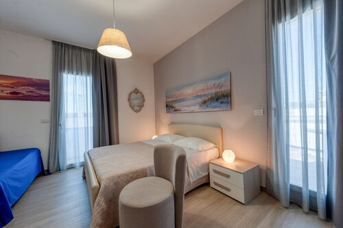 Room 'Donna Riccia' with Shared Terrace, Wi-Fi and Air Conditioning