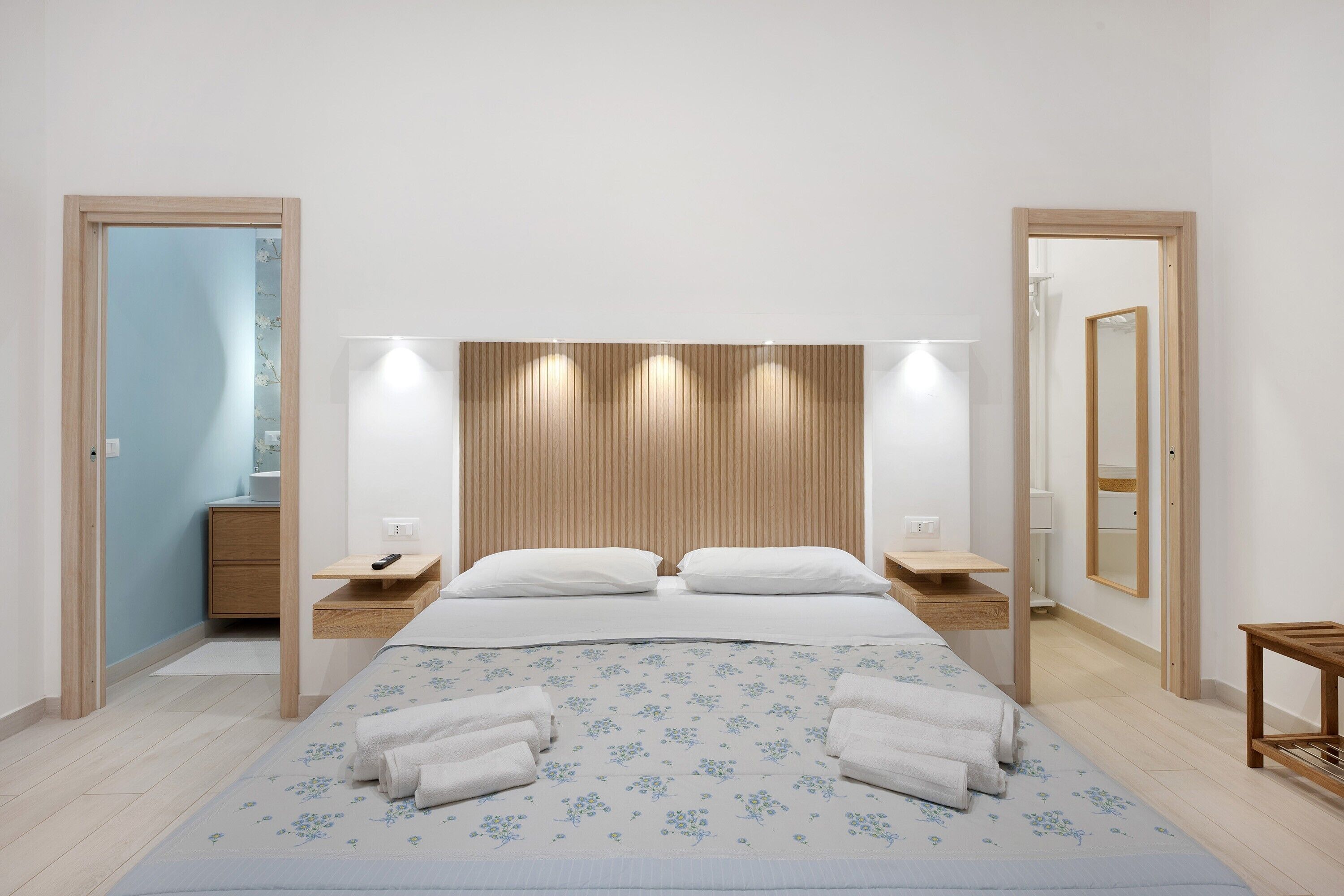 1 quarto, Wi-Fi de cortesia, roupa de cama