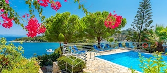 Studio 'Dolphin 2' with Sea View, Wi-Fi and Air Conditioning