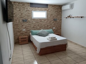 3 habitaciones, tabla de planchar con plancha y wifi gratis 