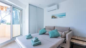 1 bedroom, free WiFi, bed sheets