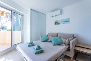 1 quarto, Wi-Fi de cortesia, roupa de cama