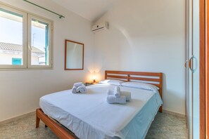 3 quartos, ferros/tábuas de passar roupa, Wi-Fi de cortesia