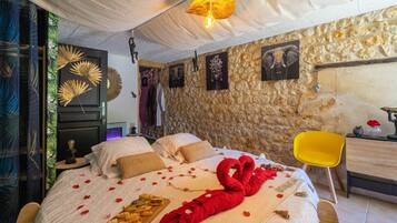 Wi-Fi gratuit, draps fournis