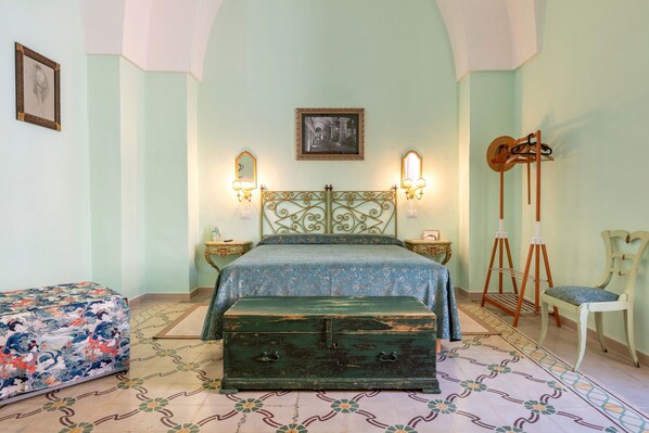 2 chambres, fer et planche à repasser, accès au Wi-Fi (inclus)