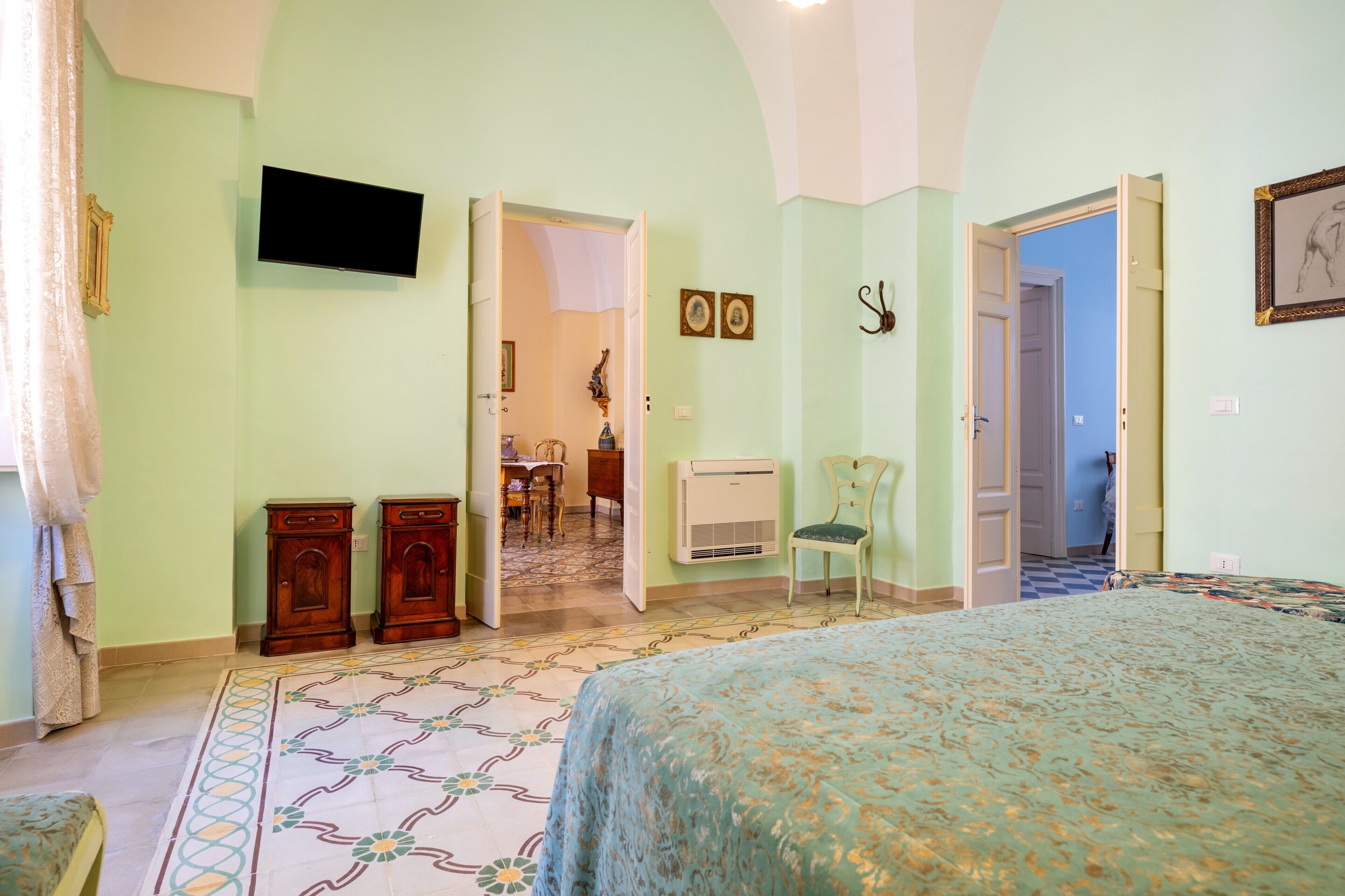 2 dormitoris, planxa i posts de planxar, wifi gratuïta i roba de llit 