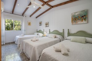 3 bedrooms, iron/ironing board, free WiFi, bed sheets - Country House 'El Amanecer' with Mountain View, Wi-Fi and Air Conditioning (Motril)