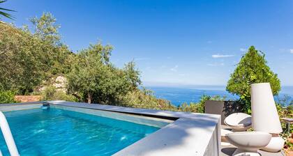 Villa 'Storica Taormina' avec vue sur la mer, Wi-Fi et climatisation