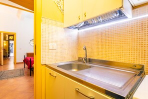 Ducha, secador de pelo, toallas