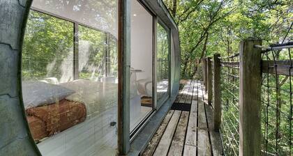 Cabin Le Module – Suspended cabin at 12m, thrilling experience and stunning forest view
