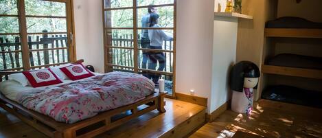 1 多间卧室、床单