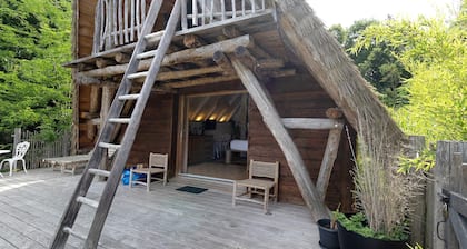 La Cabane Java – Romantic getaway in nature with private spa, terrace, and activities