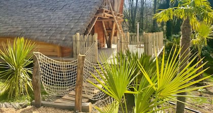 La Cabane Java – Romantic getaway in nature with private spa, terrace, and activities