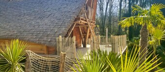 La Cabane Java – Romantic getaway in nature with private spa, terrace, and activities