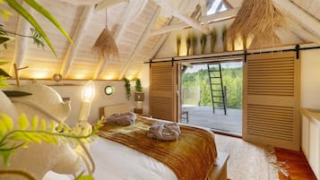 2 bedrooms, WiFi (free), bed sheets
