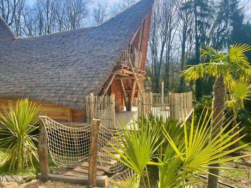 La Cabane Java – Romantic getaway in nature with private spa, terrace, and activities