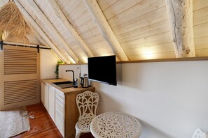 Interior - La Cabane Java – Romantic getaway in nature with private spa, terrace, and activities (Angoisse)
