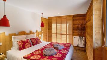 3 bedrooms, free WiFi, bed sheets