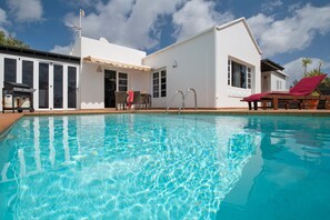 Pool - Vacation Villa 'Calima Deluxe Con Piscin' with Private Heated Pool, Wi-Fi and Air Conditioning (Tías)