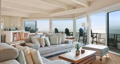 Cliffside Oceanfront Gem - Stunning Views & Yard
