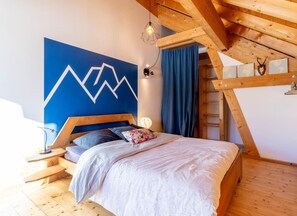 5 bedrooms, iron/ironing board, travel cot, free WiFi
