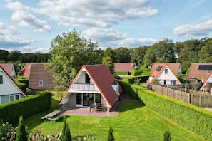 Exterior - Ortelan I Pleasant Residence with Seating Area in Garden (Zwiggelte)