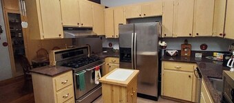 Beautiful brick home w/ large porch and 3 bedrooms