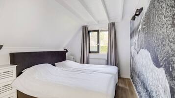 WiFi, bed sheets