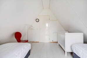 3 室のベッドルーム、WiFi、ベッドシーツ