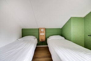 2 habitaciones, escritorio, wifi y ropa de cama