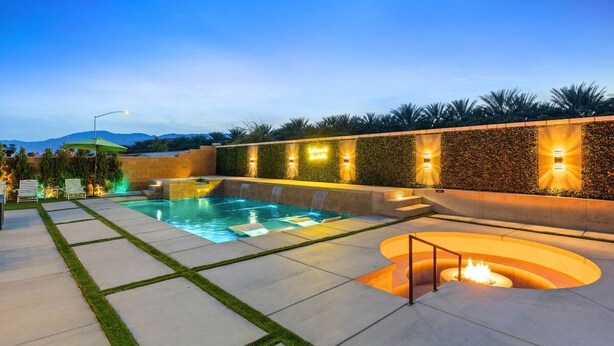 Beheizter Pool