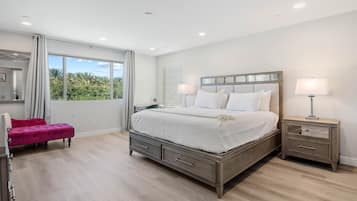 7 bedrooms, desk, iron/ironing board, free WiFi